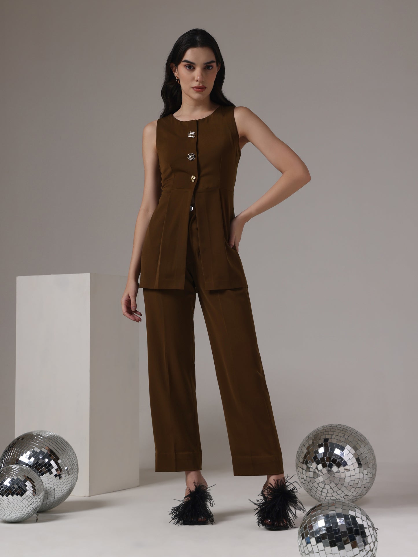 BUTTONED UP TOP