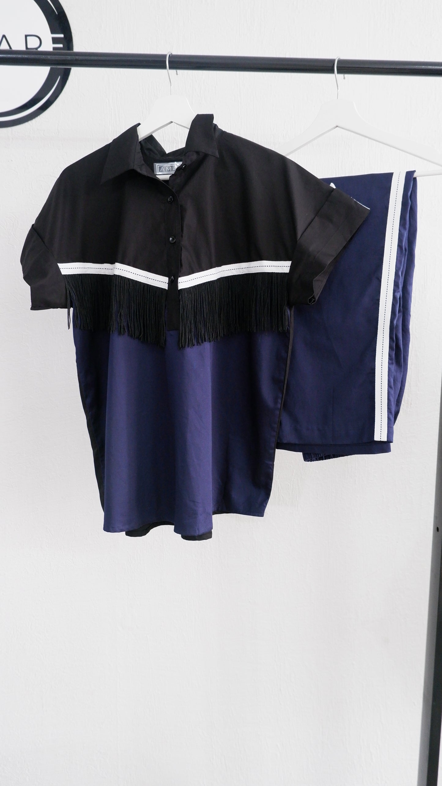 COLORBLOCKED TASSELS