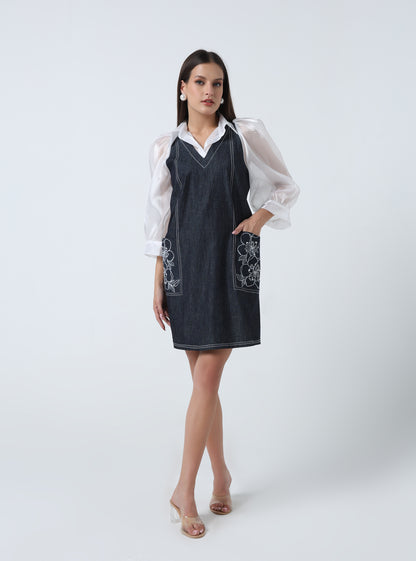 EMBROIDERED POCKET DETAIL DENIM DRESS