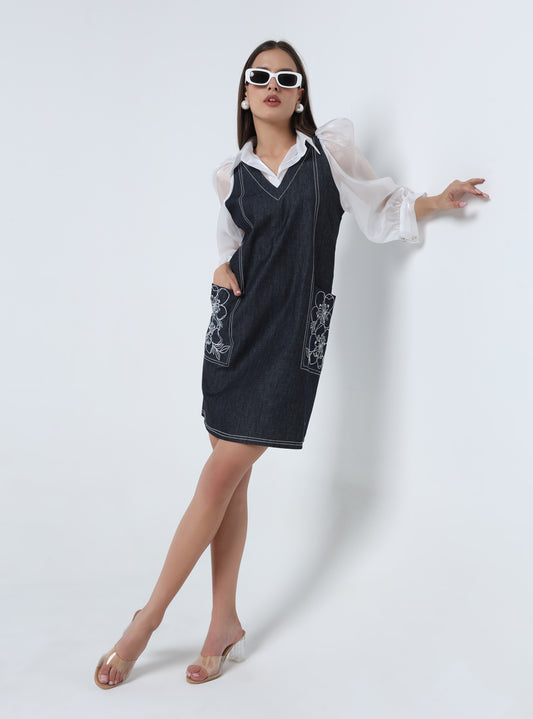 EMBROIDERED POCKET DETAIL DENIM DRESS