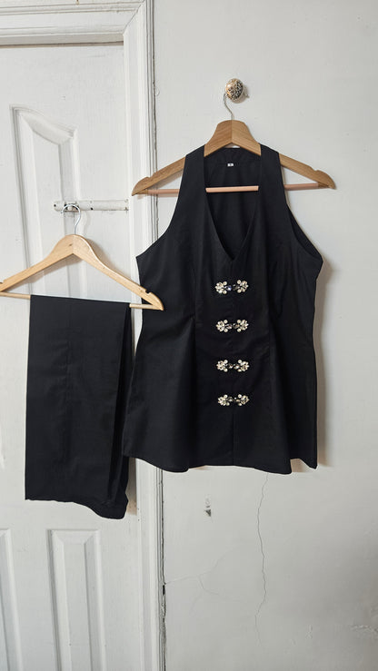 Halter neck embroidery detail coordset