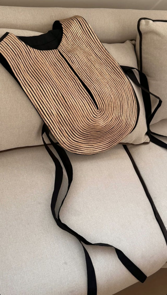 Sikka bib