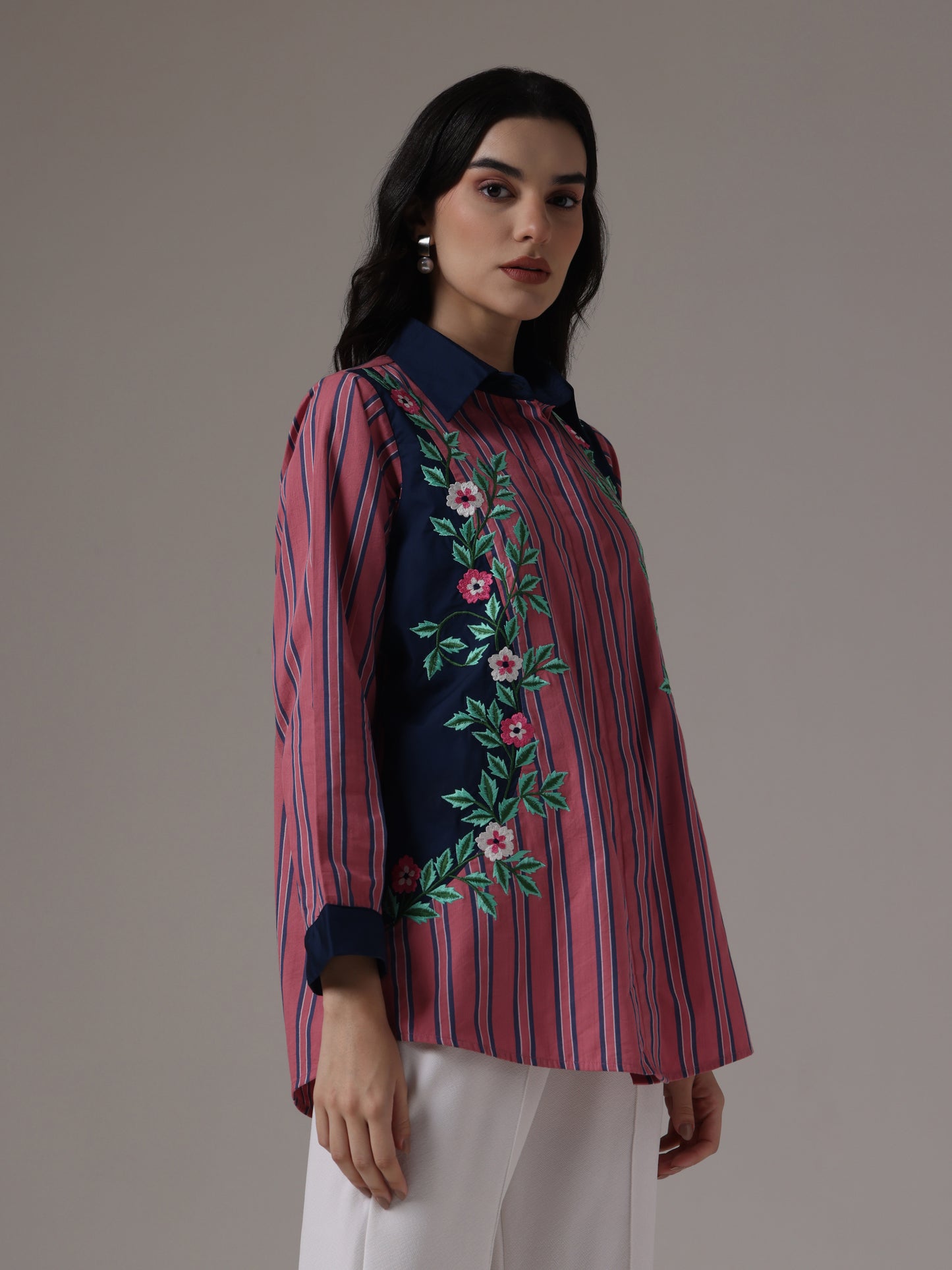 EMBROIDERD STRIPES  PANELLED