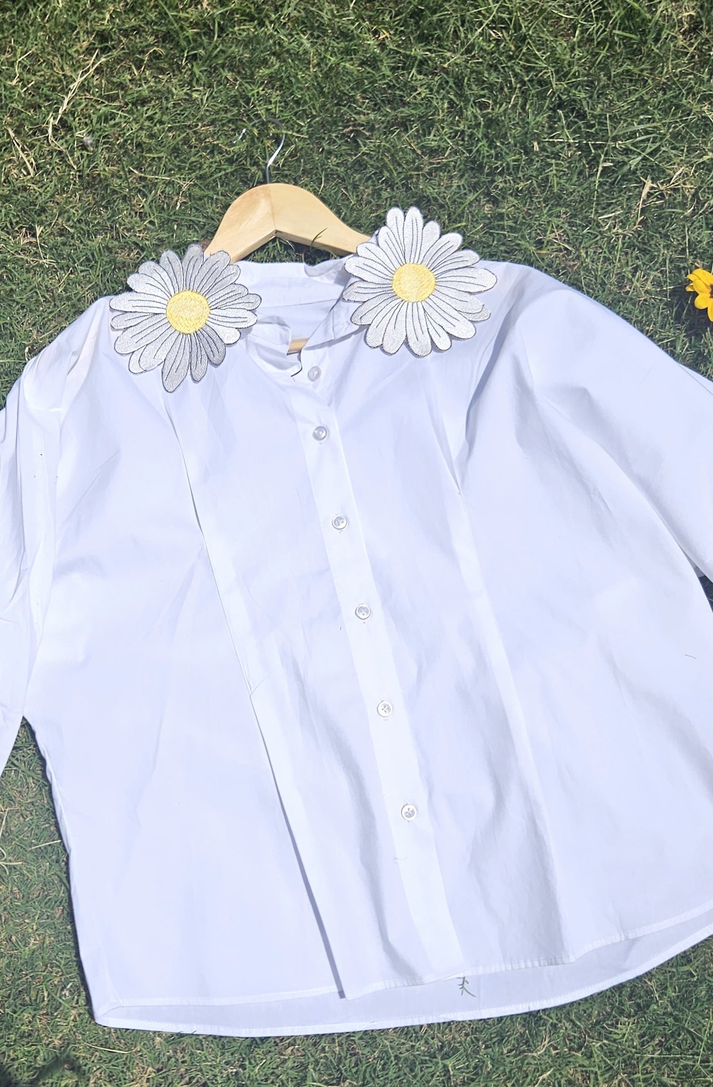 DAISY COLLAR SHIRT